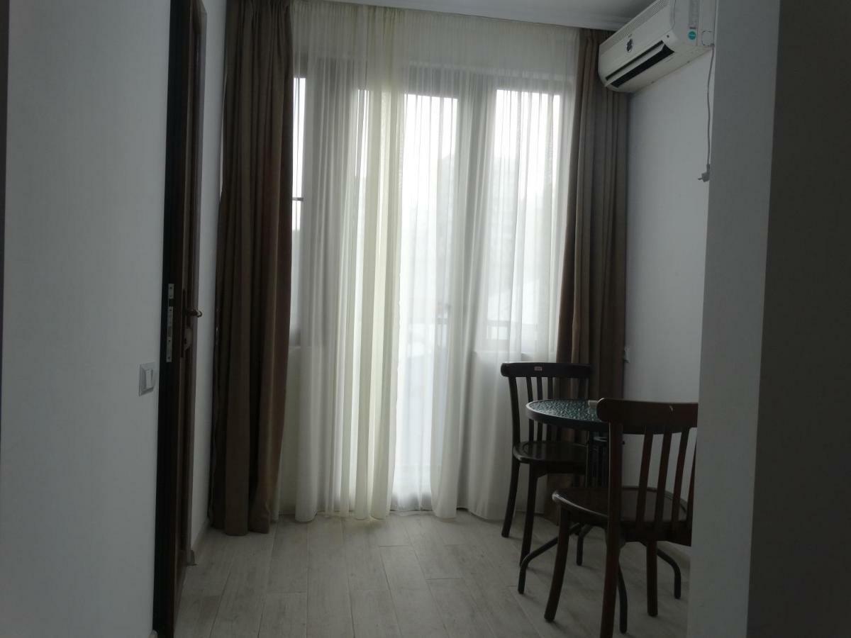 Gulnasi'S Guesthouse Batumi Exterior foto